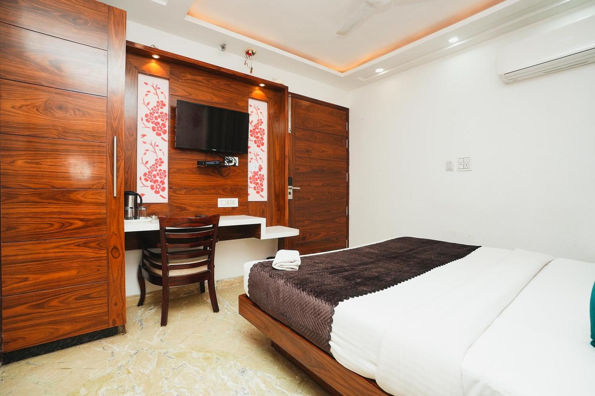 Hotel Kabir Palace Karol Bagh Нью-Дели Экстерьер фото
